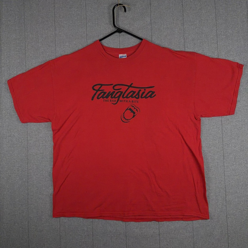 True Blood Fangtasia The Bar With A Bite Graphic T-Shirt Red Mens XL Gildan Tag